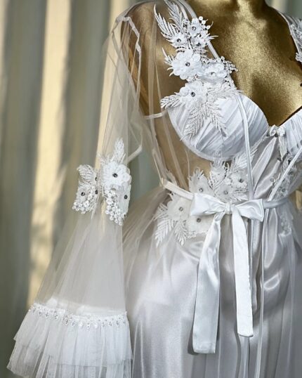 Short Bridal Rob Cod 9344