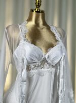 Short Bridal Rob Cod 9346