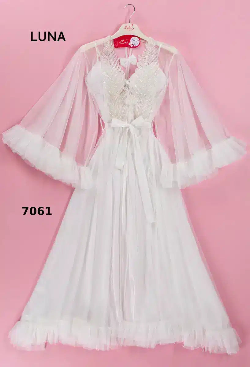 7061-2.jpg Long Bridal Rob Cod 7061