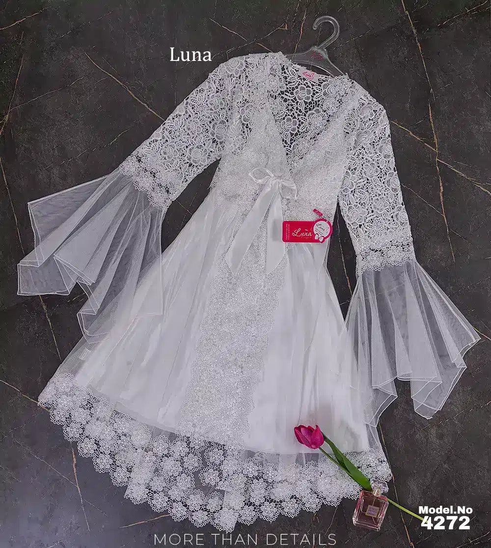 4272-2.jpg Short Bridal Rob Cod 4272